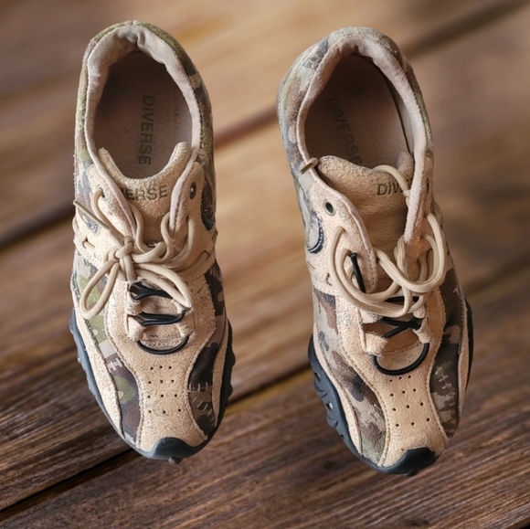 diverse Shoes - 💗 Diverse Manolo sneakers